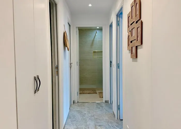 Elegant & Spacious - 20 *